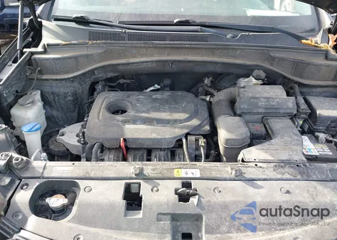 2017 Hyundai Santa Fe Sport 2.4L z USA, uszkodzony, nr VIN 5NMZU3LB9HH050837